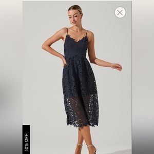 ASTR the label lace midi dress.  Very flattering! Navy blue 💙